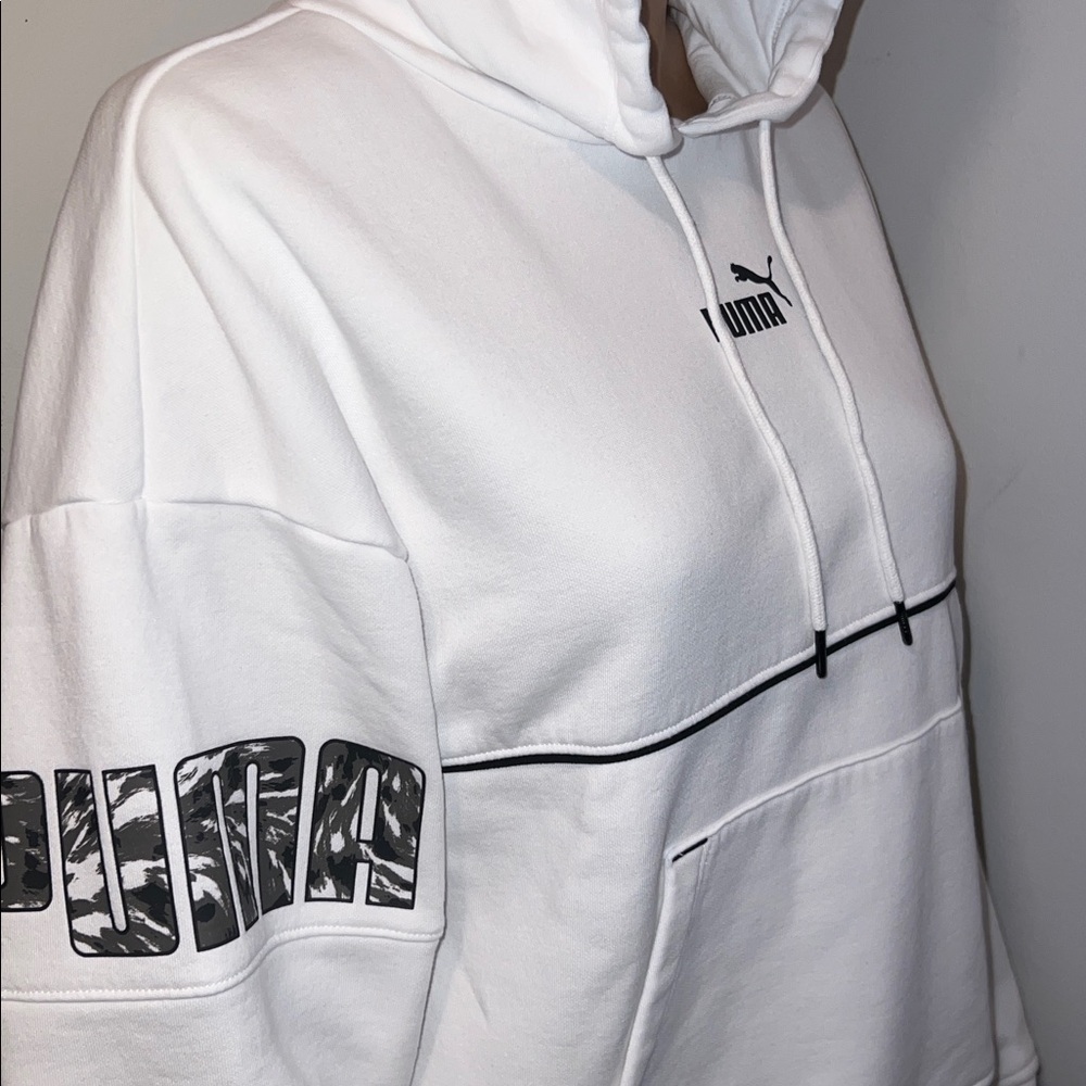 🐾NEW PUMA HOODIE🐾 - Picture 7 of 8